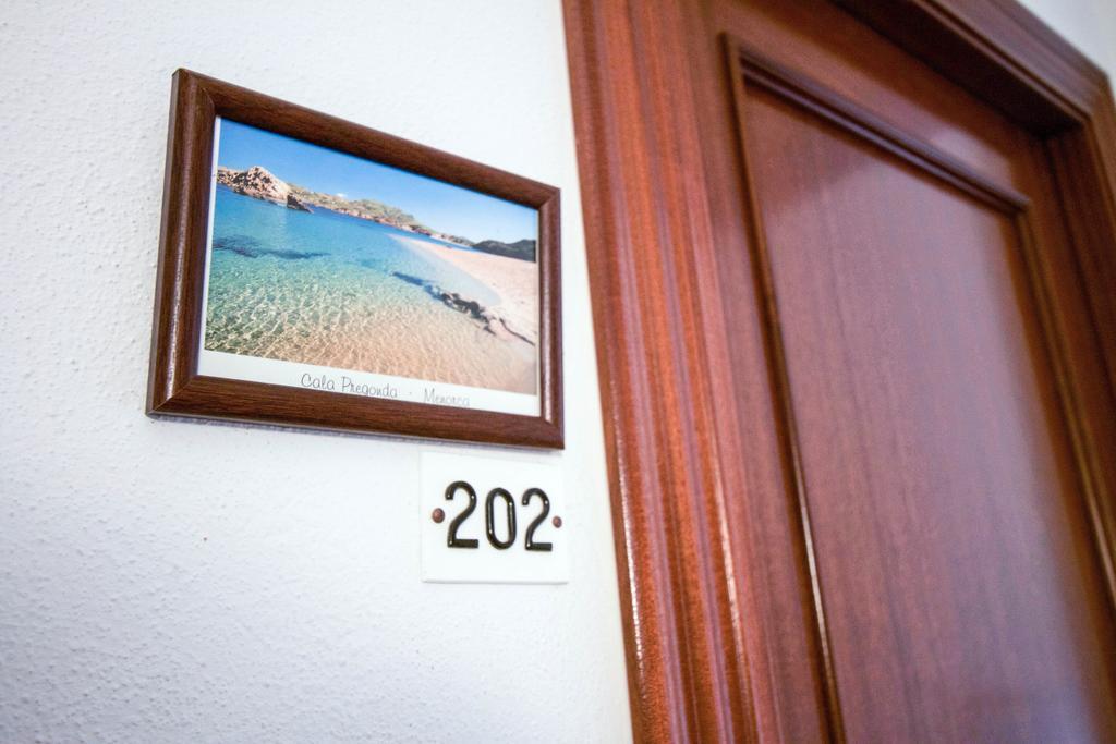 Hostal S'Algaret Fornells  Exteriör bild